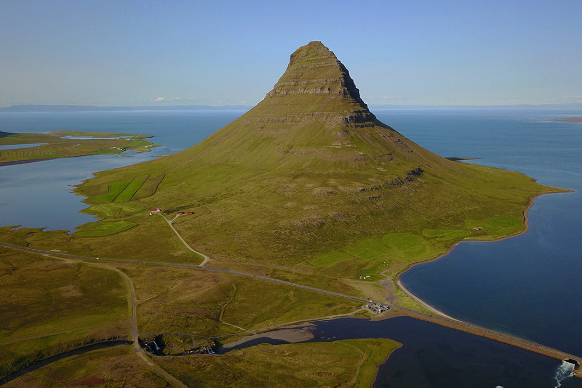 Kirkjufell mountain by Grundarfjordur in Iceland